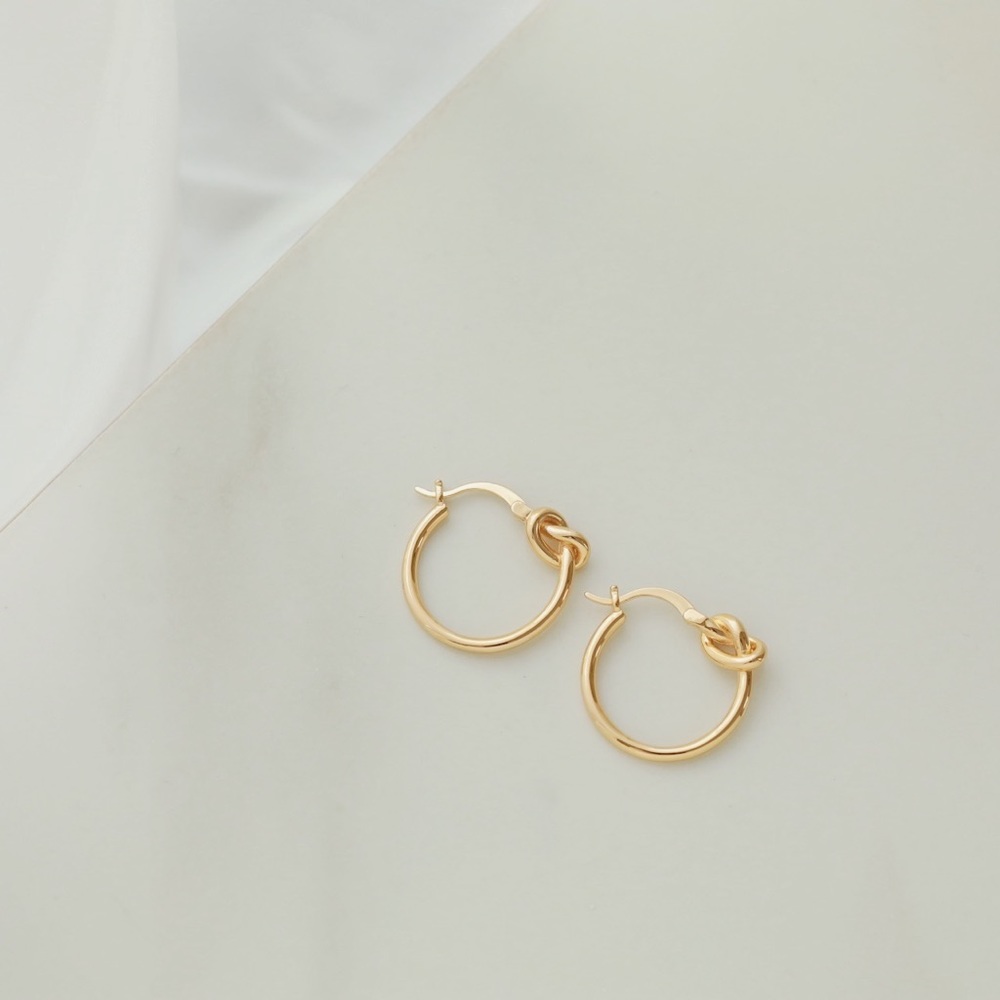 Love Knot Hoops | 18k Gold Filled - Picture 4 of 5